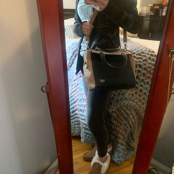 Givenchy HDG Calf Leather Shoulder Bag - Picture 11 of 11